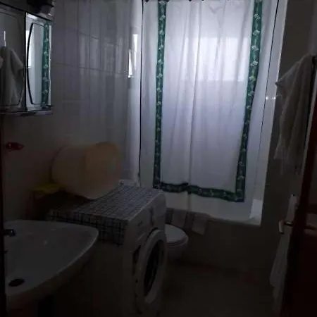 Arrieta Sleeps 4 Wifi Apartment